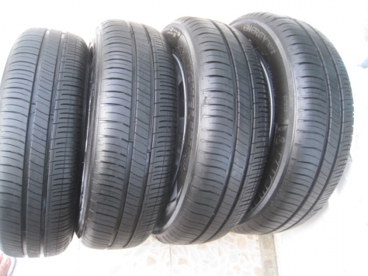 ขายล้อแม็กป้ายแดง Honda Brio 14"x5" et50 4รู100 +ยางผลิตสัปดาห์ที่23 ปี13 สนใจติดต่อเล็กคลองสามครับ (081-3747940)