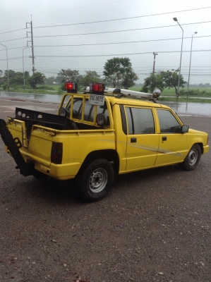 รถยก. MITSUBISHI L200 CYCLONE 4 ประตู เครื่อง2500. เทอโบว์ พวงมาลัยเพาเวอร์ ยางเพิ่งเปลี่ยนมาใหม่ แอร์เย็น เครื่องเสียงครบ สภาพพร้อมใช้งาน 130,000