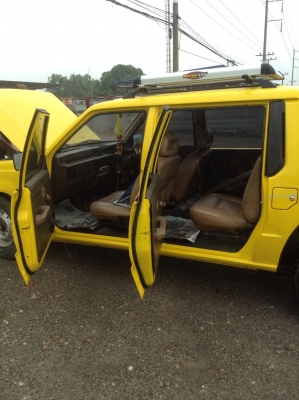 รถยก. MITSUBISHI L200 CYCLONE 4 ประตู เครื่อง2500. เทอโบว์ พวงมาลัยเพาเวอร์ ยางเพิ่งเปลี่ยนมาใหม่ แอร์เย็น เครื่องเสียงครบ สภาพพร้อมใช้งาน 130,000