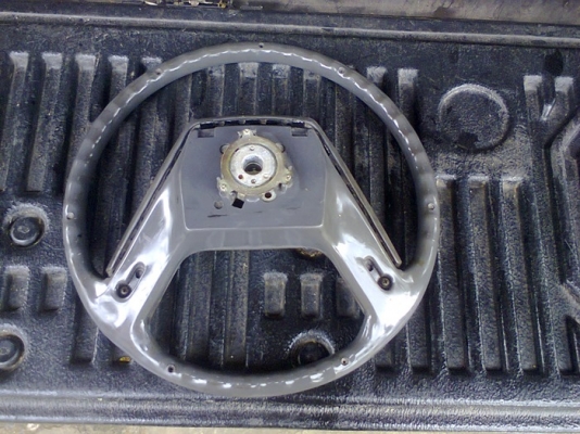 พวงมาลัยฮีโร่ และช้างเหยียบ สภาพสวยๆมาแล้วครับ