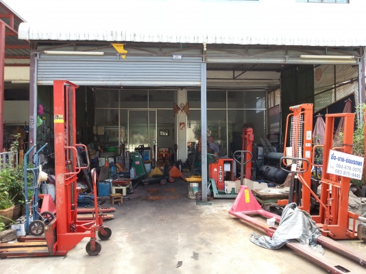 ขายตึก 4 ชั้น 2 คูหา ติดถนนหลังวัดหนามแดง