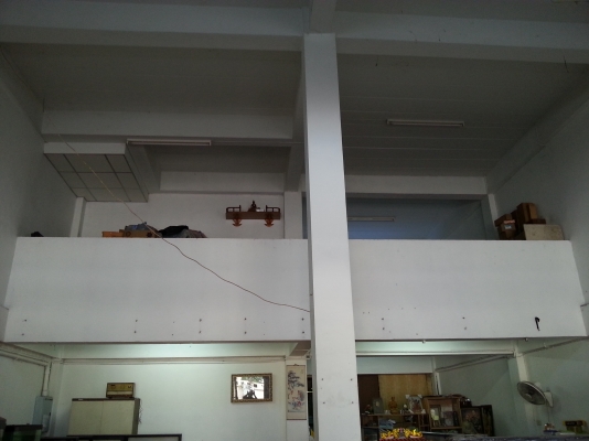 ขายตึก 4 ชั้น 2 คูหา ติดถนนหลังวัดหนามแดง