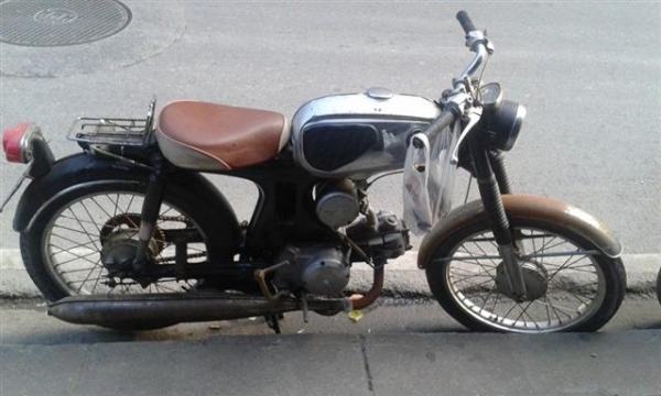 ขาย Honda S90 สภาพเดิมๆแห้งๆราคา 14000 บาทครับ