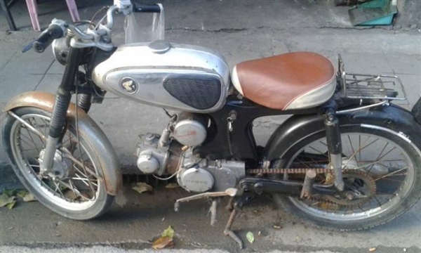 ขาย Honda S90 สภาพเดิมๆแห้งๆราคา 14000 บาทครับ