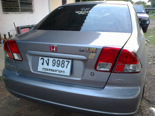 ขายด่วนซีวิคไดแมนชั่นปี02เกียร์ธรรมดา แต่งสวยกำลังดี