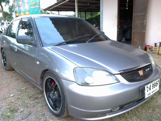 ขายด่วนซีวิคไดแมนชั่นปี02เกียร์ธรรมดา แต่งสวยกำลังดี