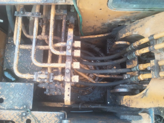 KOMATSU PC 100-2 KOMATSU PC 100-2