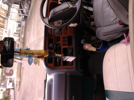 ขายรถตู้ hiace ขายรถตู้ hiace