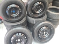 ขายล้อกระทะขอบ 15 พร้อมยาง ชุดละ 1800