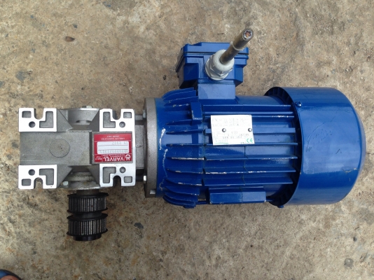 ขายมอเตอร์เกียร์ BEVI 1 HP. 380 V อัตราทด 1:7 สภาพสวยมาก มีหลายตัวครับ