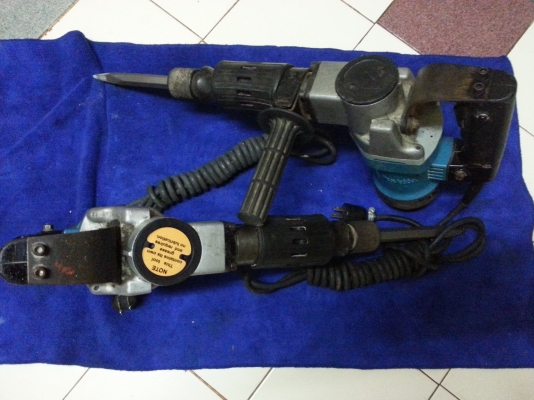 ขายเครื่องสกัดไฟฟ้า(แย็ก)ยี่ห้อmakitaรุ่นHM0810ของแท้(made in japan)พร้อมใช้งาน