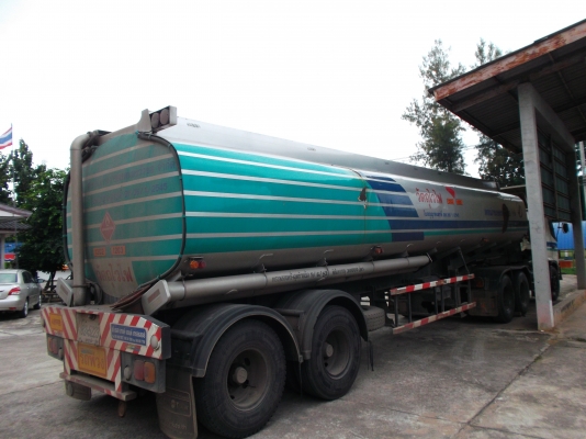 ขายด่วนหางพ่วงนํ้ามันโหลดล่าง6หังจ่ายบรรจุ30000ลิตร ขายด่วนหางพ่วงนํ้ามันโหลดล่าง6หังจ่ายบรรจุ30000ลิตร