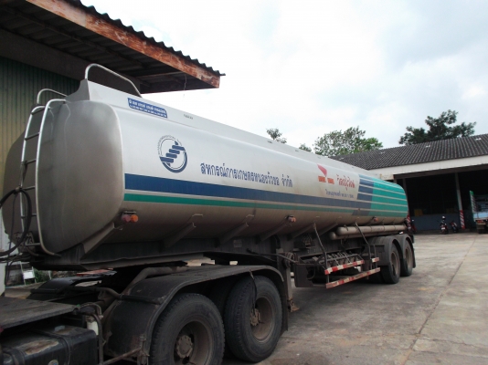 ขายด่วนหางพ่วงนํ้ามันโหลดล่าง6หังจ่ายบรรจุ30000ลิตร ขายด่วนหางพ่วงนํ้ามันโหลดล่าง6หังจ่ายบรรจุ30000ลิตร