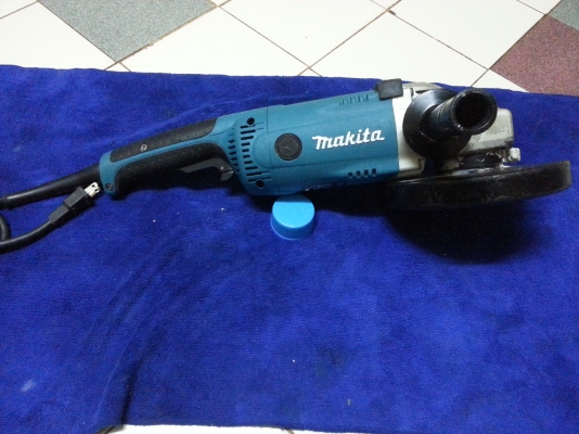 ขายหินเจีย(ลูกหมู)ขนาดใส่ใบ7นิ้วยี่ห้อmakitaตัวนี้สภาพดีมาก90\%ขึ้นคับสวยๆพร้อมใช้งาน