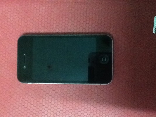 iPhon4sเครื่องศูนย์ไทย16gถูกๆคับ