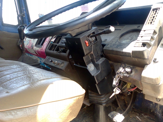 6 ล้อ ISUZU FSR11H 145 HP รถห้ง ยาว 5.5 ม. ปี 37 ถังน้ำแฝดสยาม หรือหัวคัสซี่ ยาว 5 เมตร ปี 37