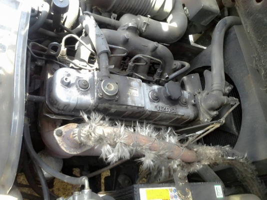 TCM FHD25Z5   ขนาด2.5ตัน เสา4.5เมตร เกียร์ธรรมดา เครื่องดีเซล งากระดกได้