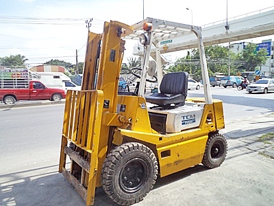 ขายรถยกTCM 2 ตัน เครื่องดีเซลอีซูซุ เกียร์ออโต้ กระบอกคู่ เสาสูง 3 เมตร ยางตันใหม่ พวงมาลัยเพาเว่อร์ สีเดิมจากนอก นำเข้าจากญี่ปุ่น ใช้งานได้ทันที ขายรถยกTCM 2 ตัน เครื่องดีเซลอีซูซุ เกียร์ออโต้ กระบอกคู่ เสาสูง 3 เมตร ยางตันใหม่ พวงมาลัยเพาเว่อร์ สีเดิมจากนอก นำเข้าจากญี่ปุ่น ใช้งานได้ทันที