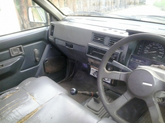 ขายด้วน Nissan Big M ขายด้วน Nissan Big M