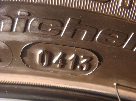 ล้อกะทะ + ยาง เก๋ง 15 ปี 13 ราคา 5300 เท่านั้น