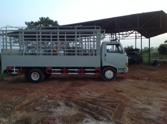 HINO KM779 เครื่อง 117 แรง wo4D เพาเวอร์ กะบะยาว 5.5 เมตร HINO KM779 เครื่อง 117 แรง wo4D เพาเวอร์ กะบะยาว 5.5 เมตร