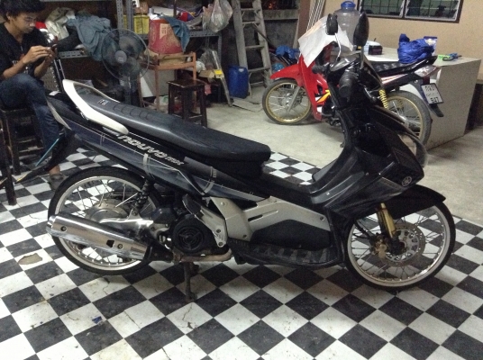 ขาย!!!นูโวMX สวยๆ ปี49 รถเครื่องดีคับ มีเล่มทะเบียนครบ ภาษีไม่หมด