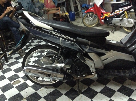 ขาย!!!นูโวMX สวยๆ ปี49 รถเครื่องดีคับ มีเล่มทะเบียนครบ ภาษีไม่หมด