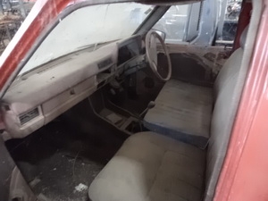 ขายดัสสัน AG720 ปี1984 ขายตามสภาพ 086-4457033 ไม่ลดแล้วครับ