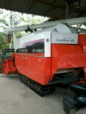 รถเกี่ยว ยี่ห้อ KUBOTA