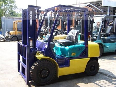 ขาย รถโฟล์คลิฟท์ KOMATSU รุ่น FG25-12