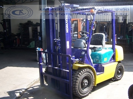 ขาย รถโฟล์คลิฟท์ KOMATSU รุ่น FG25-12