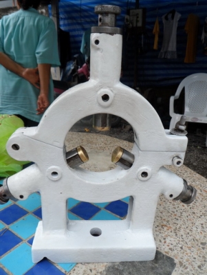 ขายครับขาย สามขาประคองเพลา yam สนใจโทร 0814583376 ช่างเอก