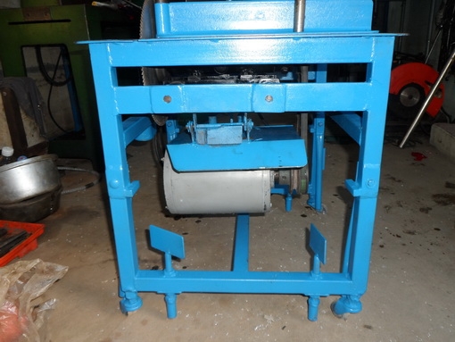 ขายครับขาย เครื่่องตัดใบเลื่อยวงเดือน 10" สวย พร้อมใช้ 8500 บาท