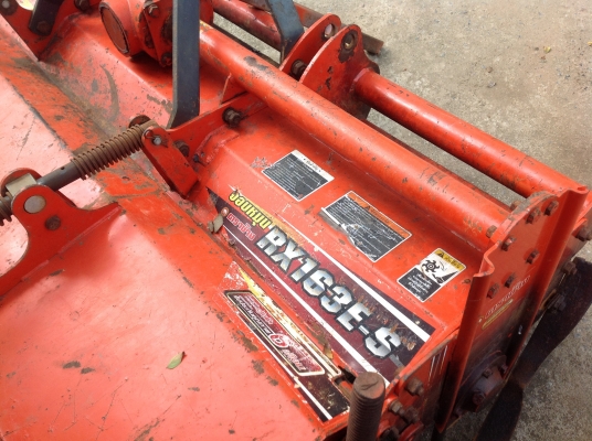 ปัญญาแทรคเตอร์มาแล้ว...จัดมาให้ คูโบต้า L3608 ทำงาน 1062 ชม. ใบมีดคานล่าง พร้อมโรตาลี่ตราช้าง เล่มทะเบียนพร้อม