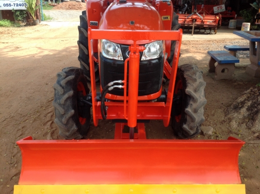 ปัญญาแทรคเตอร์มาแล้ว...จัดมาให้ คูโบต้า L3608 ทำงาน 1062 ชม. ใบมีดคานล่าง พร้อมโรตาลี่ตราช้าง เล่มทะเบียนพร้อม