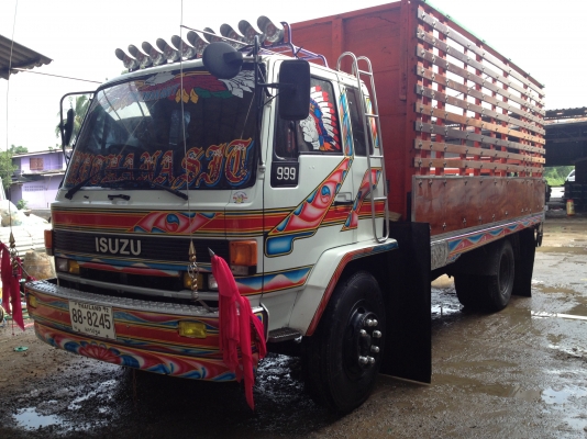 ขายISUZU FSR 165 เครื่องดีคัทซีสวย แอร์เย็น สภาพสวยจัด แต่งไว้ครบแล้ว