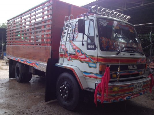 ขายISUZU FSR 165 เครื่องดีคัทซีสวย แอร์เย็น สภาพสวยจัด แต่งไว้ครบแล้ว