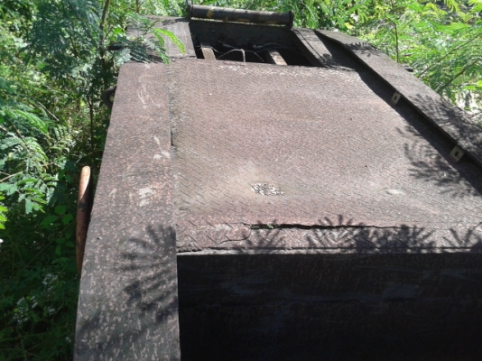 หางรถพ่วงท้ายลาด  ยาว  12 เมตร  พร้อมใช้งานค่ะ  ราคาถูกๆๆ