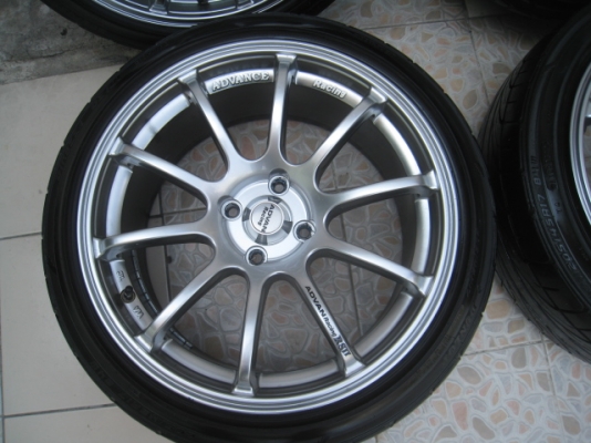 ขายล้อแม็กมือสอง Advan racing ขอบ17 หน้า 7หลัง 8 4รู100+ ยางปี 12  สนใจติดต่อเล็กคลองสามครับ (081-3747940)