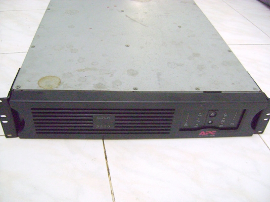เครื่องสำรองไฟ UPS รุ่นใหญ่ APC 2200 เครื่องสำรองไฟ UPS รุ่นใหญ่ APC 2200