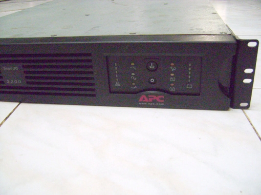เครื่องสำรองไฟ UPS รุ่นใหญ่ APC 2200 เครื่องสำรองไฟ UPS รุ่นใหญ่ APC 2200