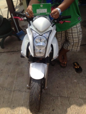 ขาย ER6N 650 cc. สีขาว ทะเบียน (ชุดโอนหายครับ) ภาษีเต็ม ราคา 1xx,xxx ต้นๆ สนใจติดต่อ 091-8190386 (หรือโทรมาสอบถามราคาได้ครับ คุยง่ายเป็นกันเอง) ขาย ER6N 650 cc. สีขาว ทะเบียน (ชุดโอนหายครับ) ภาษีเต็ม ราคา 1xx,xxx ต้นๆ สนใจติดต่อ 091-8190386 (หรือโทรมาสอบถามราคาได้ครับ คุยง่ายเป็นกันเอง)