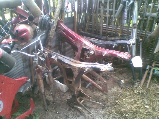 โครงเปล่า /ชุดล้อหน้า-หลัง /  YL2,YG5,DX,A-100   นัด- เชียงใหม่