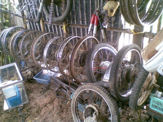 โครงเปล่า /ชุดล้อหน้า-หลัง /  YL2,YG5,DX,A-100   นัด- เชียงใหม่