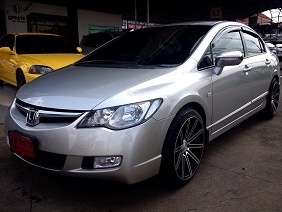 Honda  Civic ดาวน์น้อย น้อย  รถบ้าน สภาพโคตรสวย ขอบอกจ้า