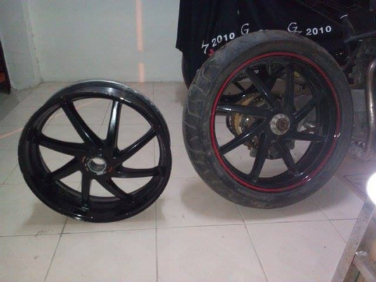 ขายล้อ RVF nc35 ขอบ 17 นิ้ว