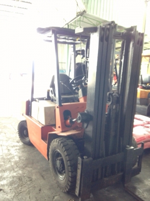 ***ขายด่วน***NISSAN FD25 เสา5เมตร ขายตามสภาพ