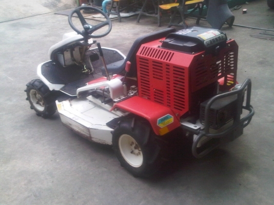 ขายรถตัดหญ้านั่งขับ Orec RM95 ขายรถตัดหญ้านั่งขับ Orec RM95