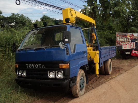 ขายด่วน รถเครน(ติดคอกเพิ่ม) TOYOTA  DYNA 300 เครื่อง 14B ติดเครนทอนาโด 2.9 ตัน