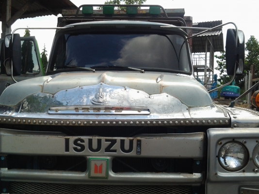 ต้องการขาย หกล้อดั้มisuzui